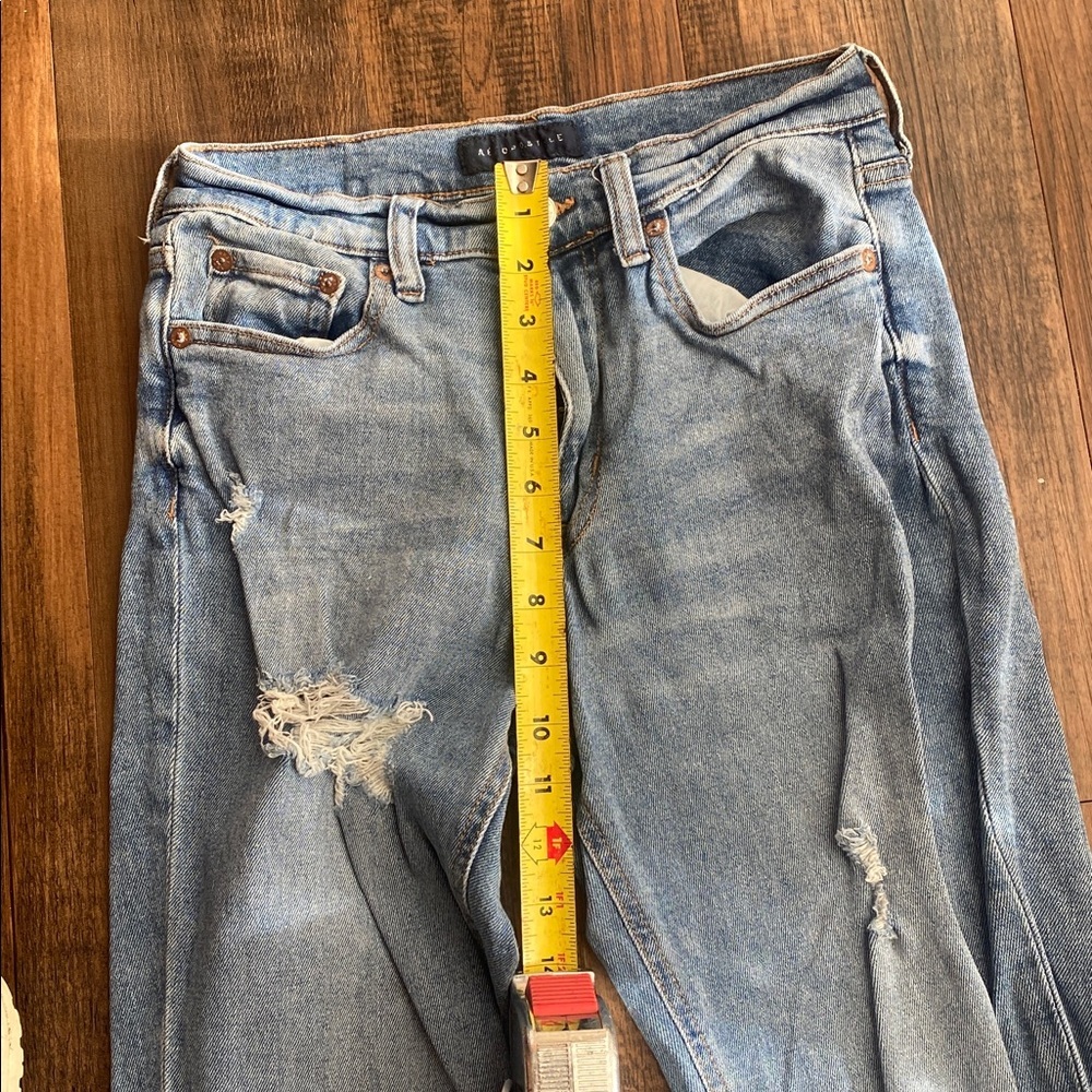 Aeropostale Women's Straight mom Leg Jeans - Medium Blue - Picture 9 of 10